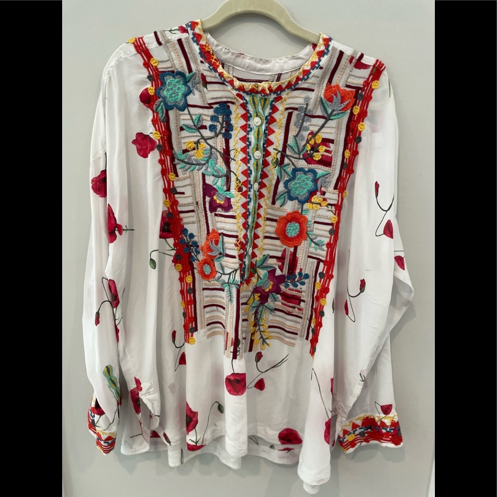 Johnny Was White Floral Embroidered Blouse